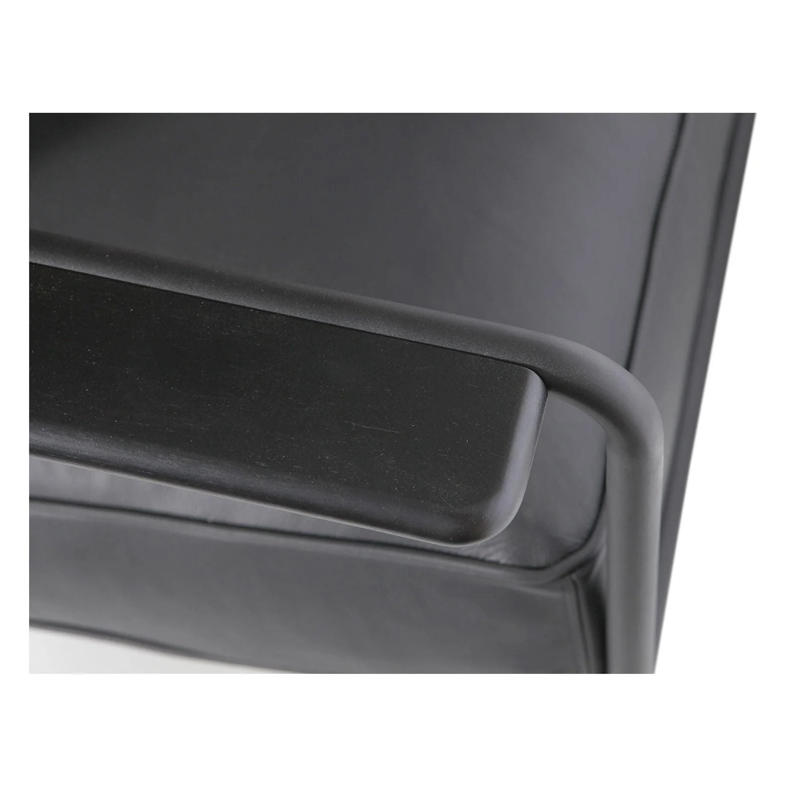 Aero Large Lounge Chair - Image 27