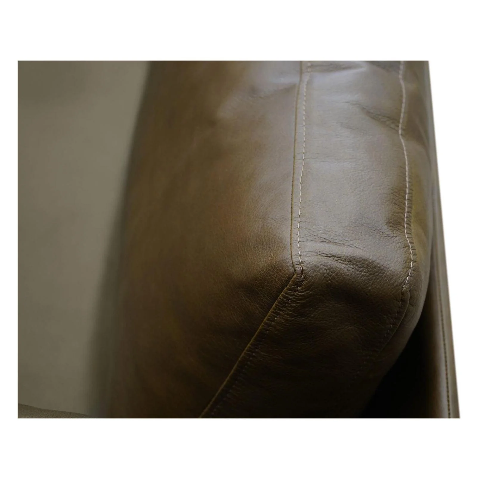 Bureau 3 Seater Sofa - Image 16