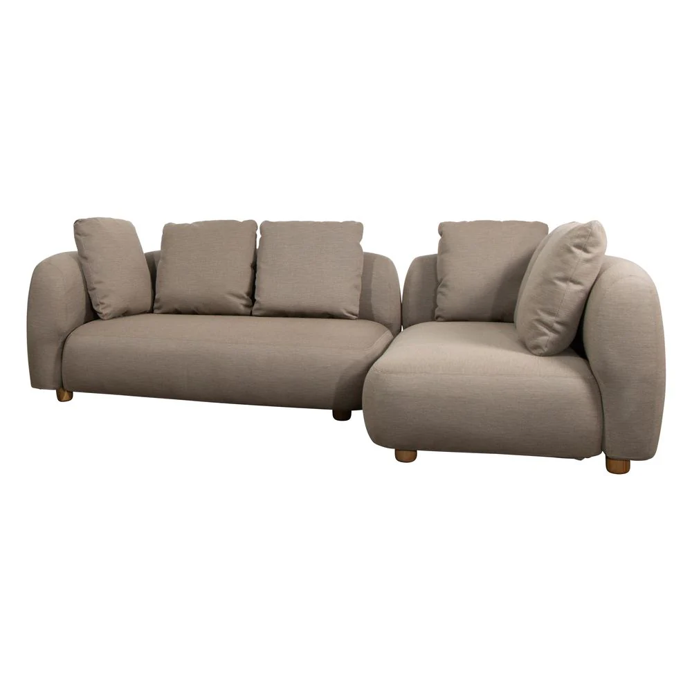 Capture Sofa - Image 2