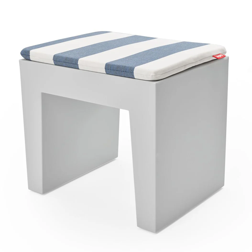 Concrete Pillow Seat - Image 10