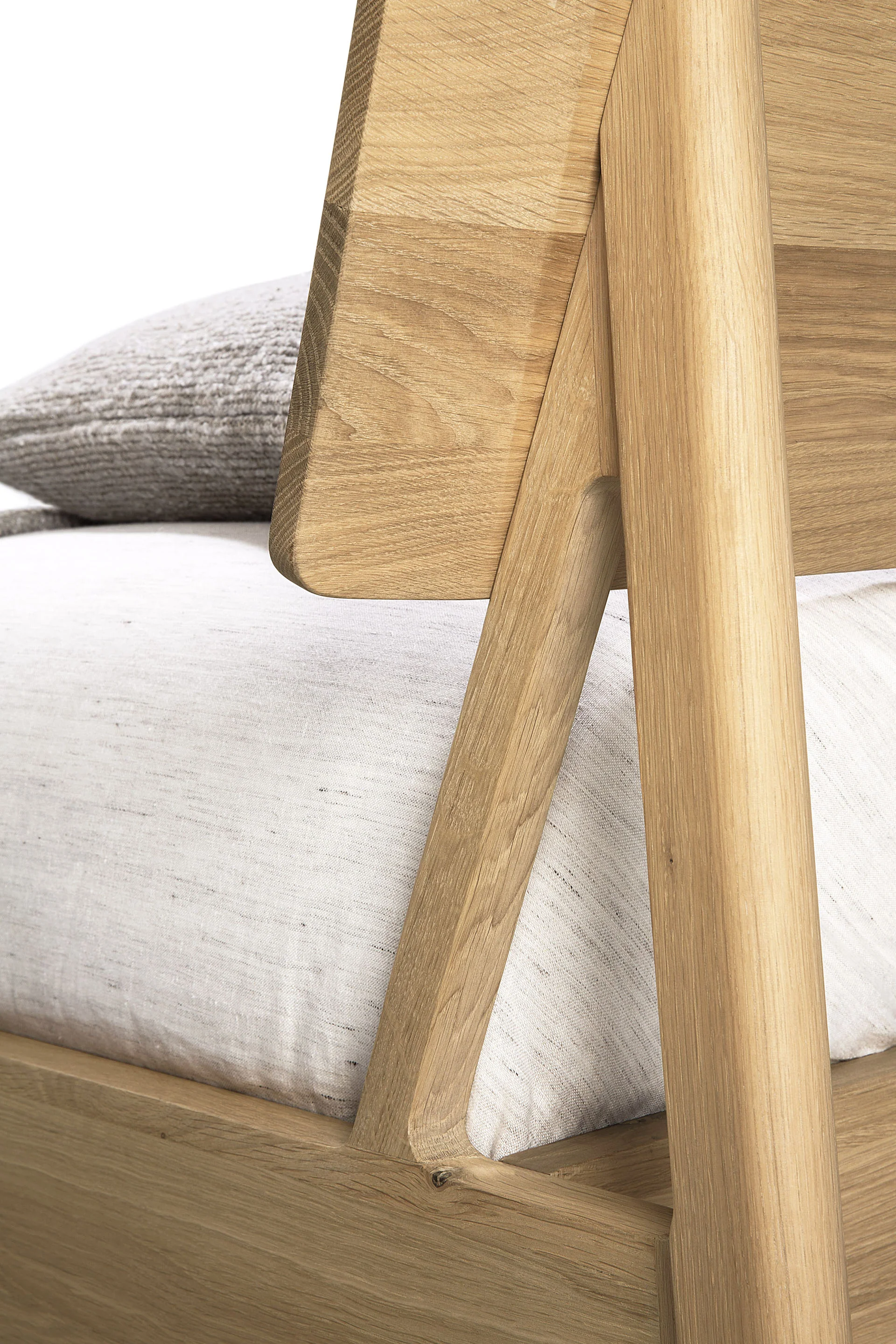 Ethnicraft Oak Air King Bed - Image 6