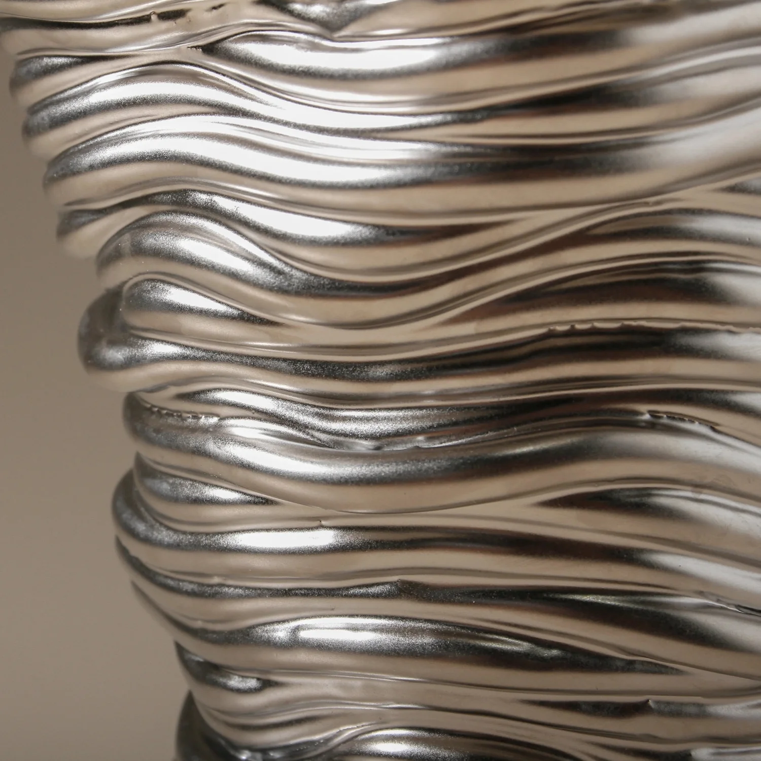 Facade Vase - Image 3