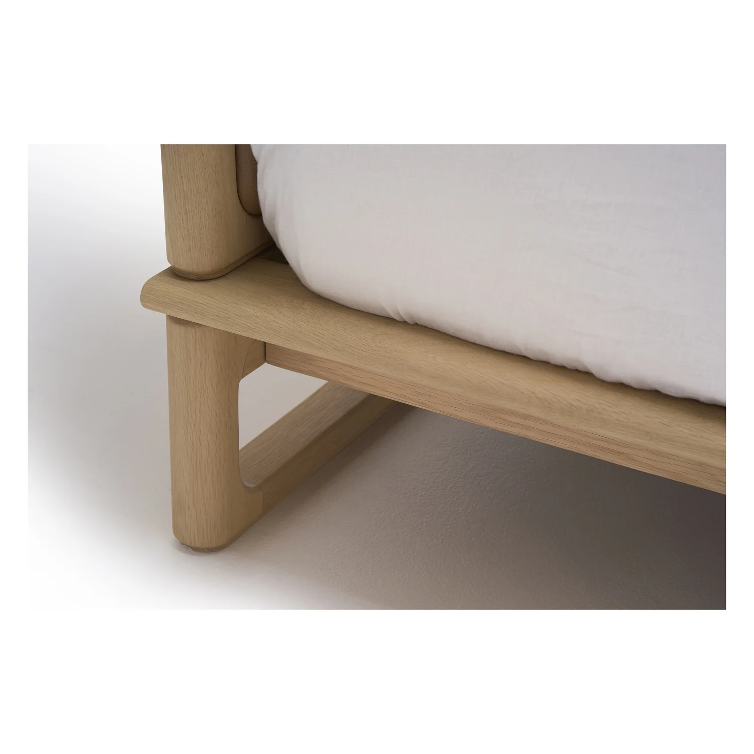 Hover Queen Bed - Image 15