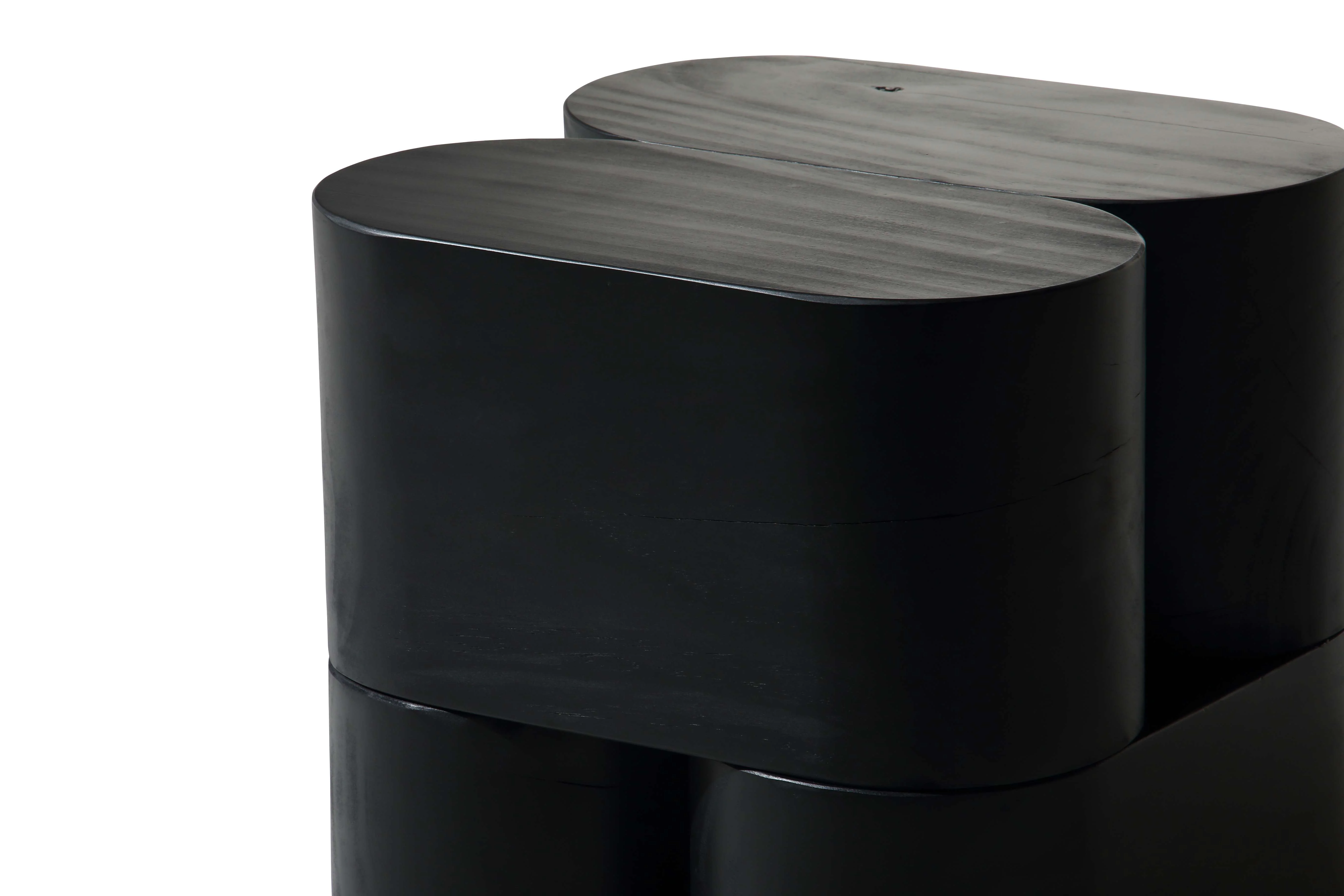 In The Flesh Side Table 13 - Image 6