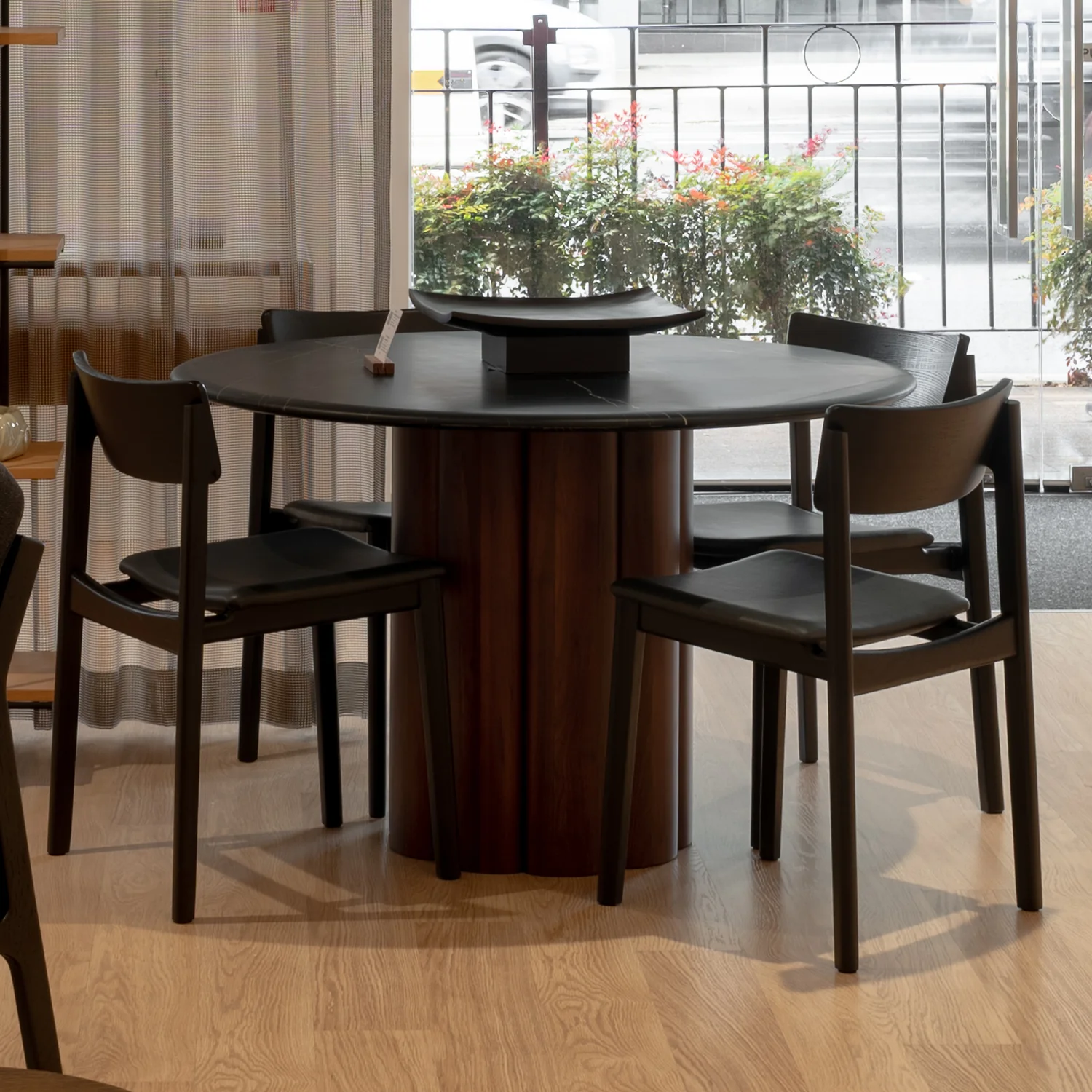 Kora Marble Round Dining Table - Image 4