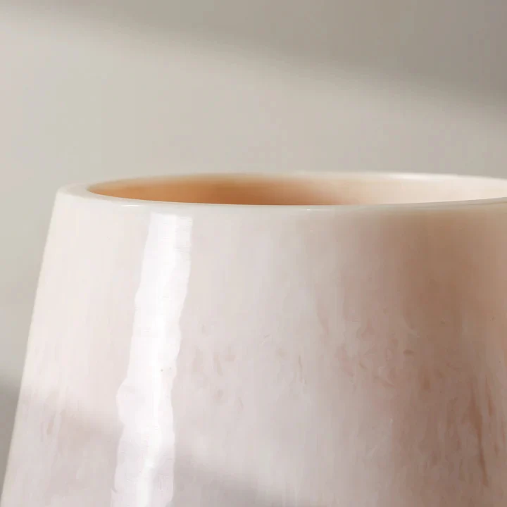 Lirra Table Lamp - Image 3