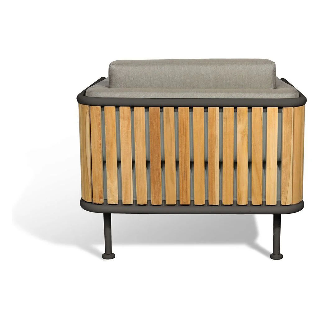 Mindo 100 Lounge Chair - Carbon - Floor Stock - Image 3
