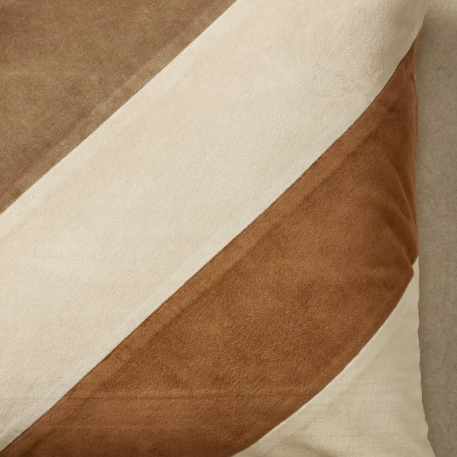 Norbett Cushion - Image 2