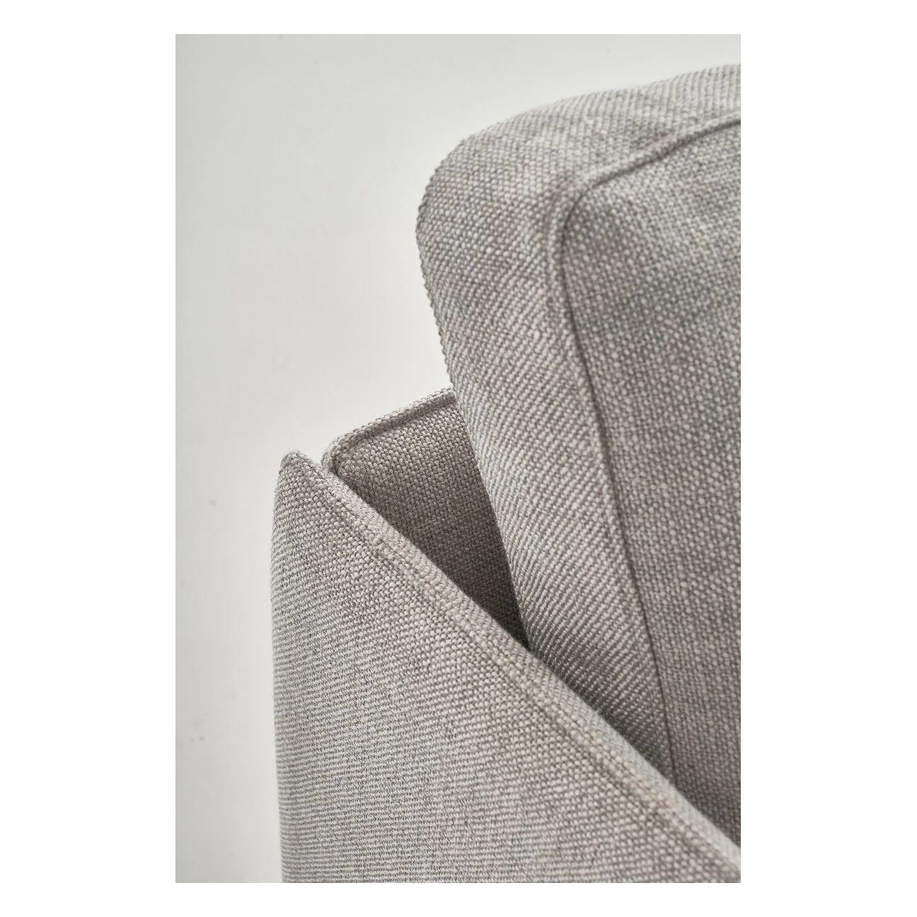 Pensive 2.5 Seater Sofa - Image 13