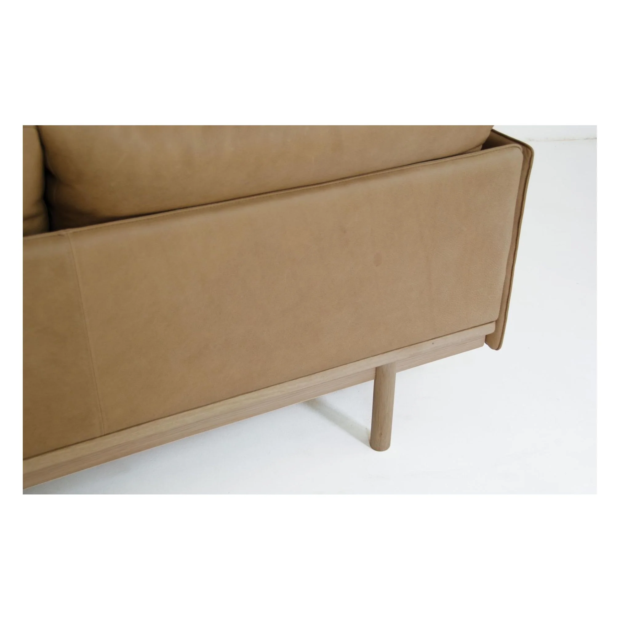 Pensive 3.5 Seater Sofa - Image 16