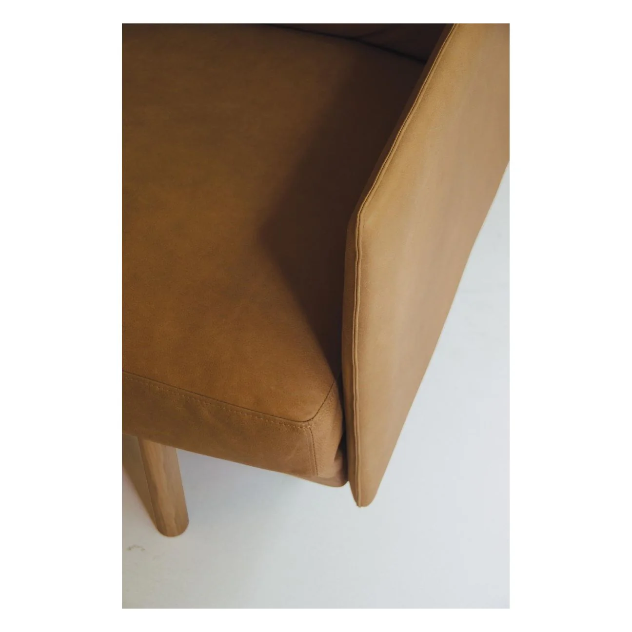 Pensive 3.5 Seater Sofa - Image 17