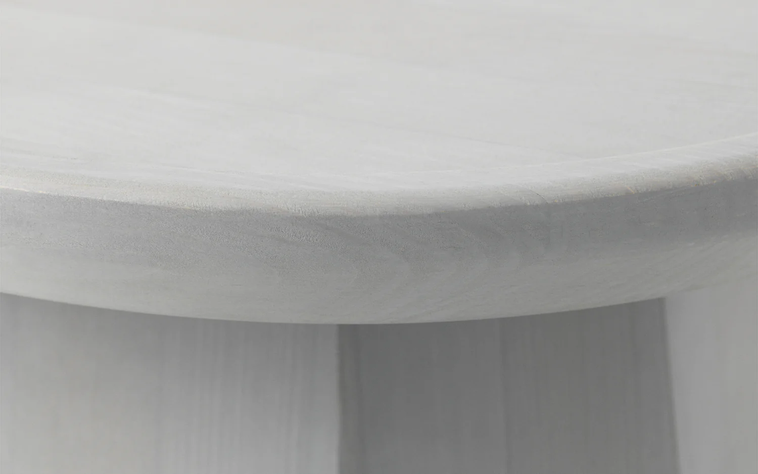 Pine Table - Image 8