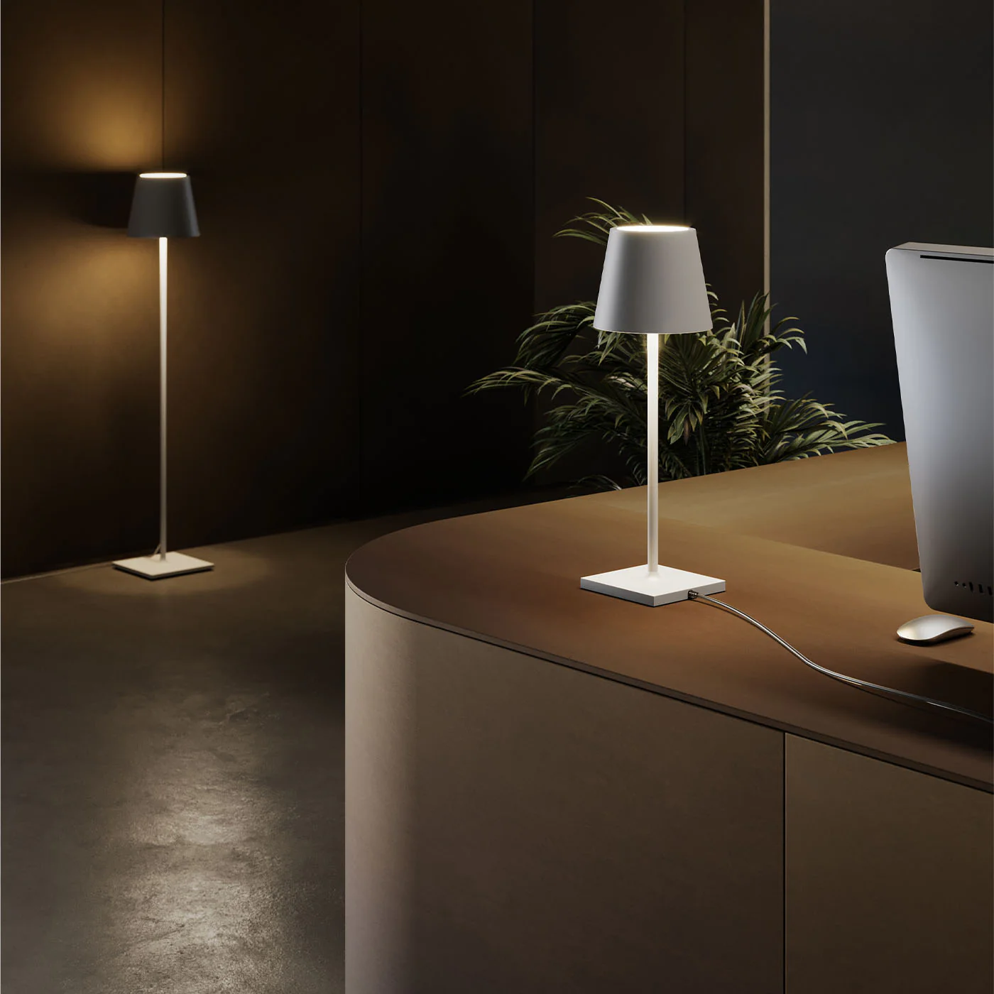 Poldina 230V Floor Lamp - Image 2
