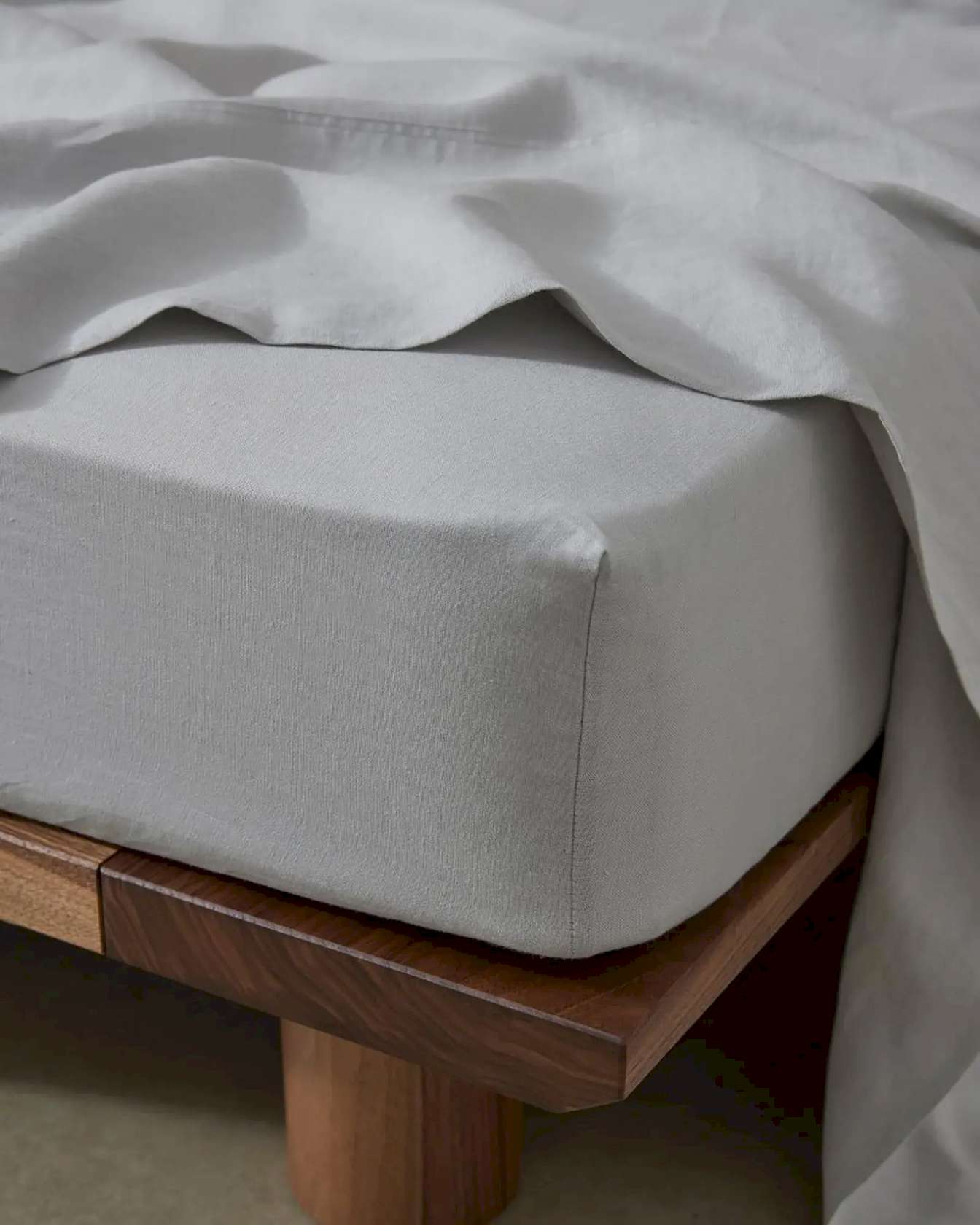 Ravello French Flax Linen Fitted Sheet - Image 14