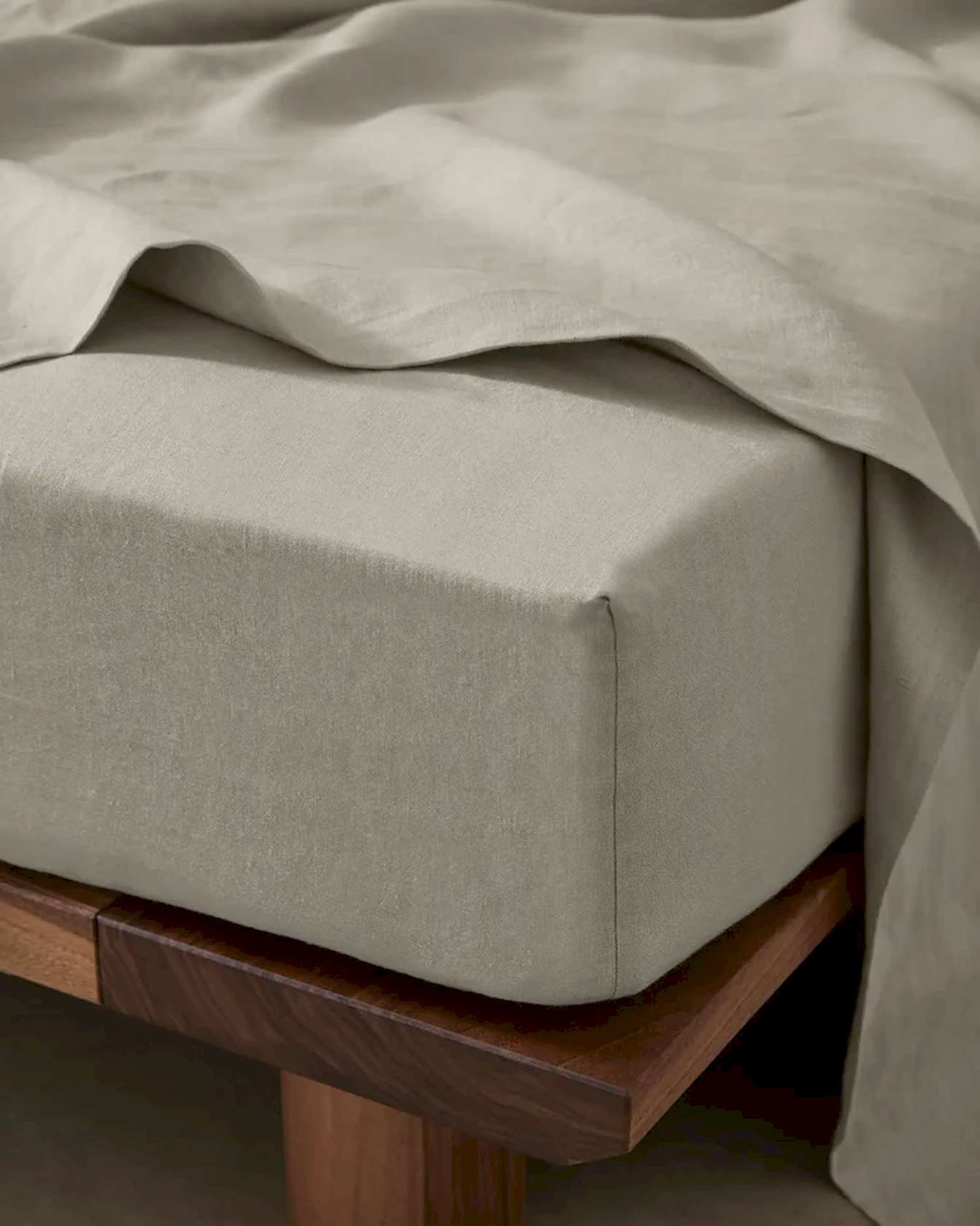 Ravello French Flax Linen Fitted Sheet - Image 9