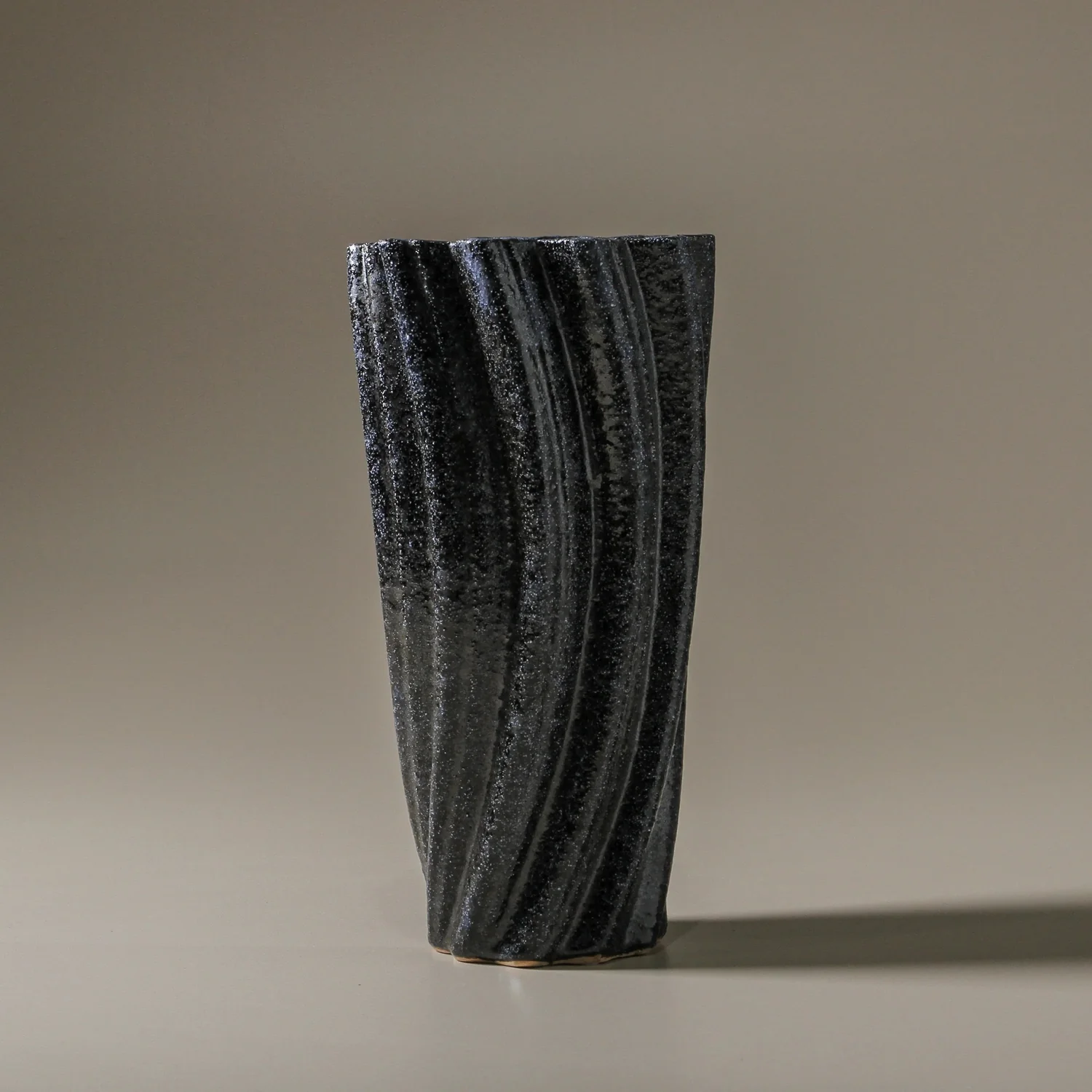 Tital Vase